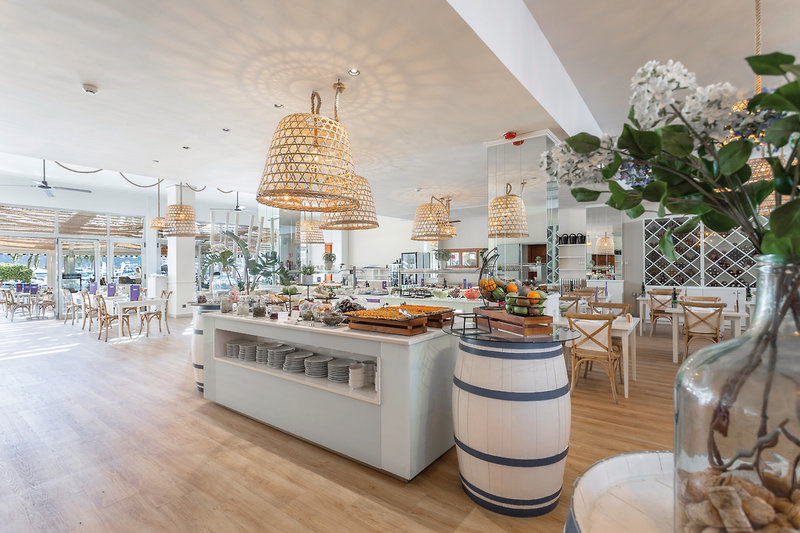 Fergus Style Soller Beach 8 - Restaurant