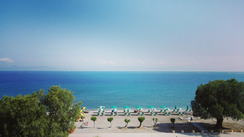 Pylea Beach Hotel 8