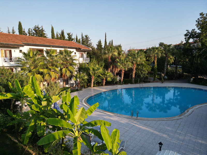 Lemas Suite Hotel 11