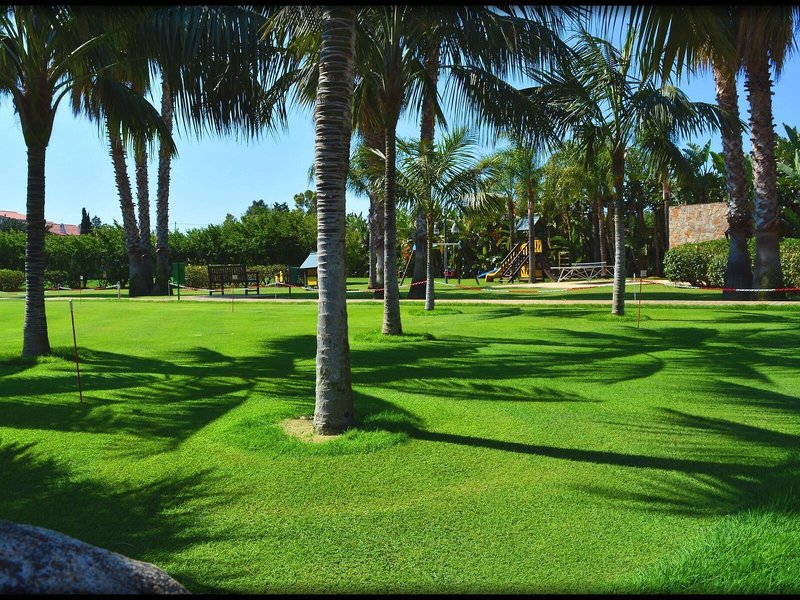 Lantana Resort Hotel & Apartments 2