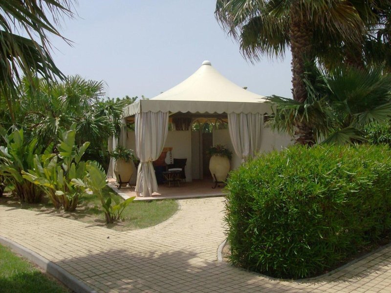 Lantana Resort Hotel & Apartments 4