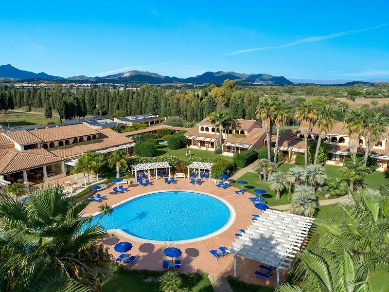 Lantana Resort Hotel & Apartments 8