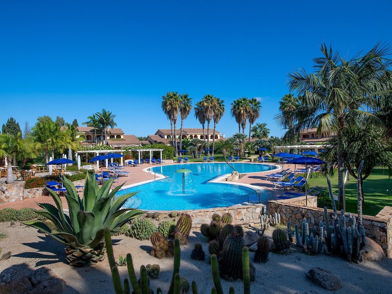 Lantana Resort Hotel & Apartments 18