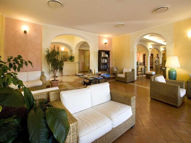 Lantana Resort Hotel & Apartments 21