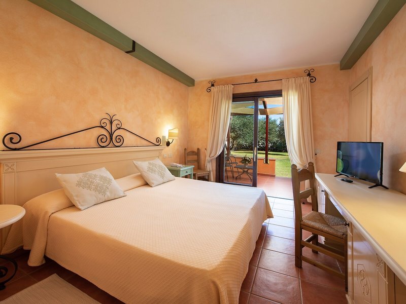 Lantana Resort Hotel & Apartments 35