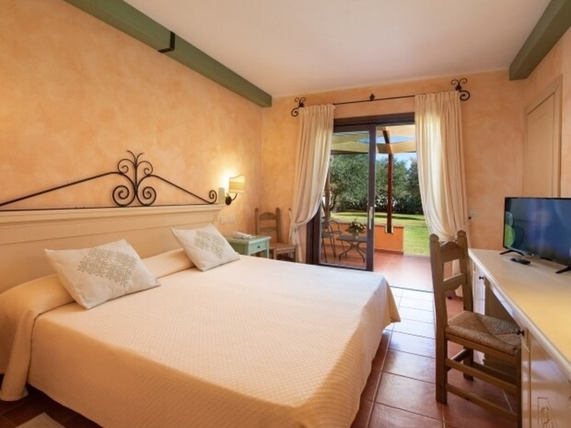 Lantana Resort Hotel & Apartments 42