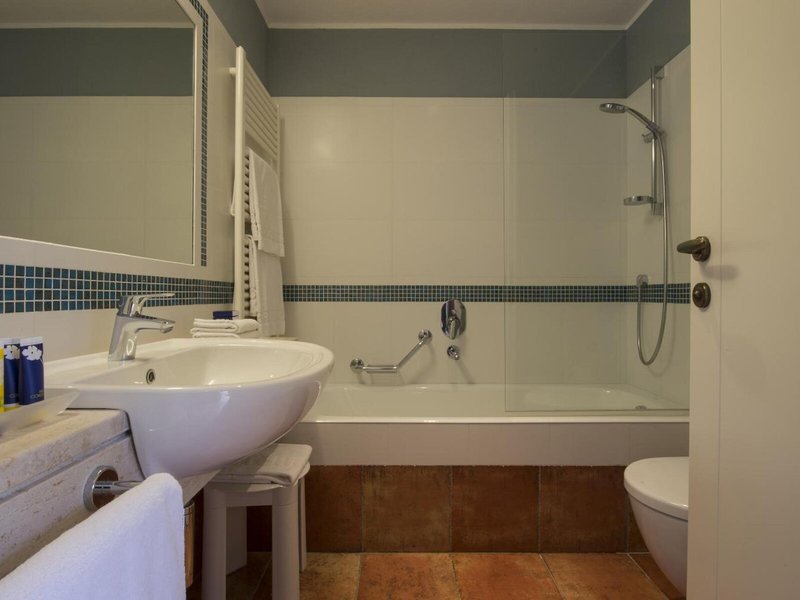 Lantana Resort Hotel & Apartments 50