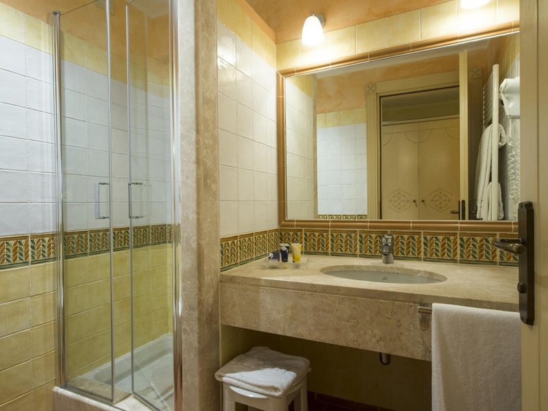 Lantana Resort Hotel & Apartments 43