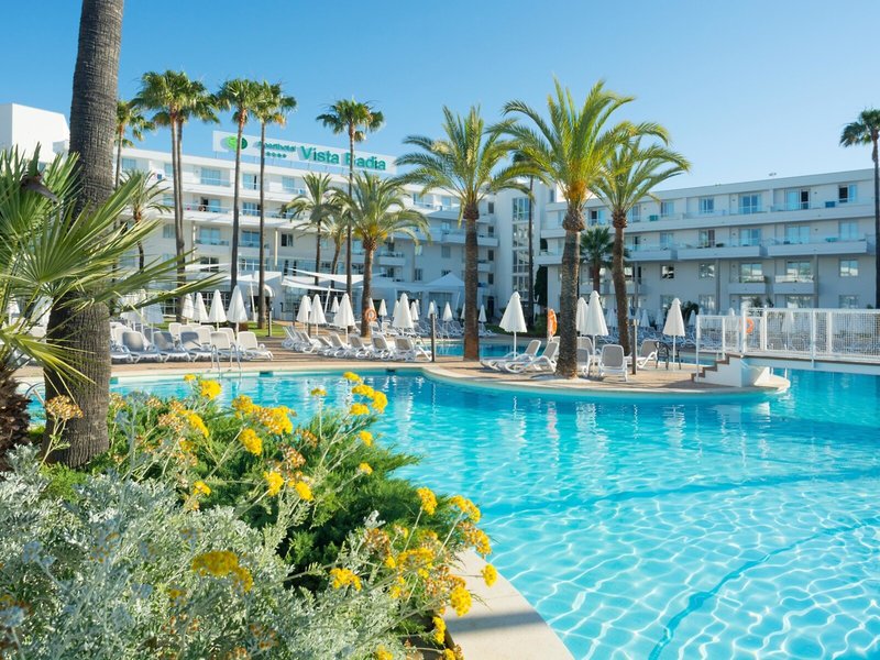 Protur Vista Badía Aparthotel 1