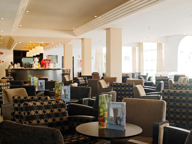 Protur Vista Badía Aparthotel 14