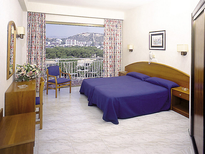 Hotel y Apartamentos Casablanca 10