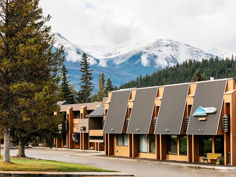Marmot Lodge 1
