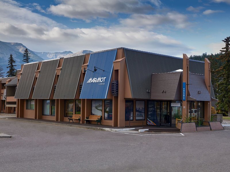 Marmot Lodge 4