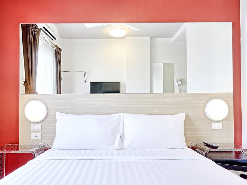 RED Planet Patong 21