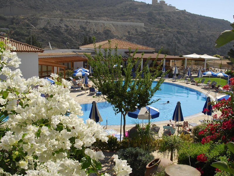 Hylatio Tourist Village 4