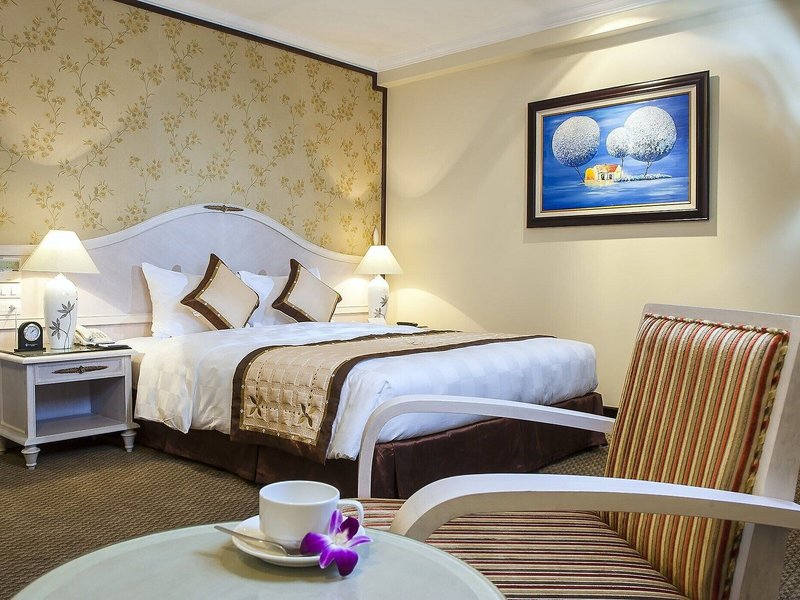 Chalcedony Hotel 23