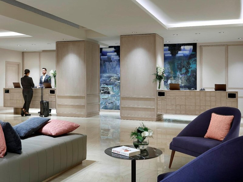 Hesperia Madrid 9
