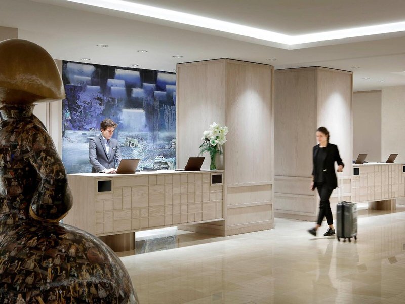 Hesperia Madrid 11