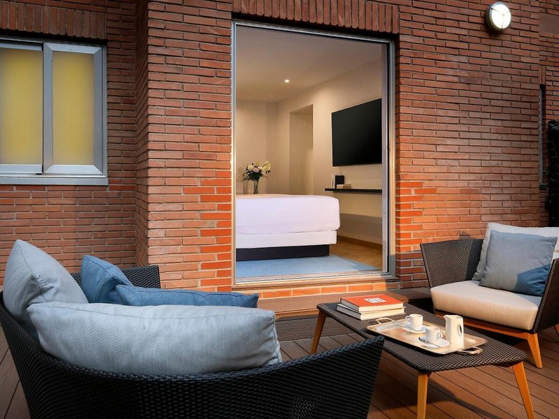 Hesperia Madrid 33