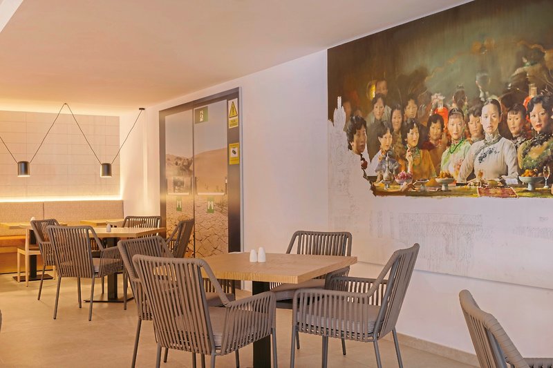 HM Isabela - Adults Only 22