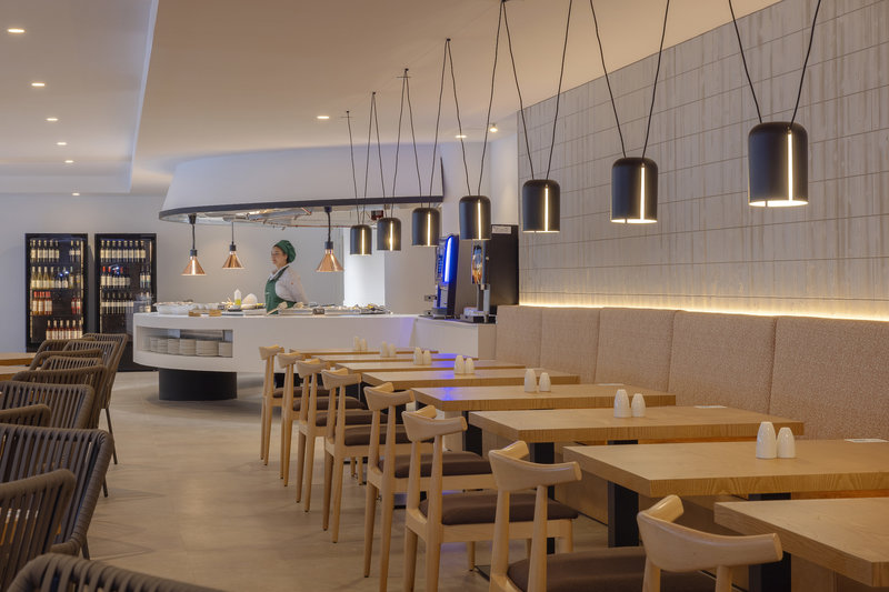 HM Isabela - Adults Only 6