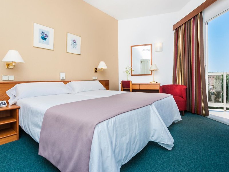 Globales Playa Santa Ponsa 15