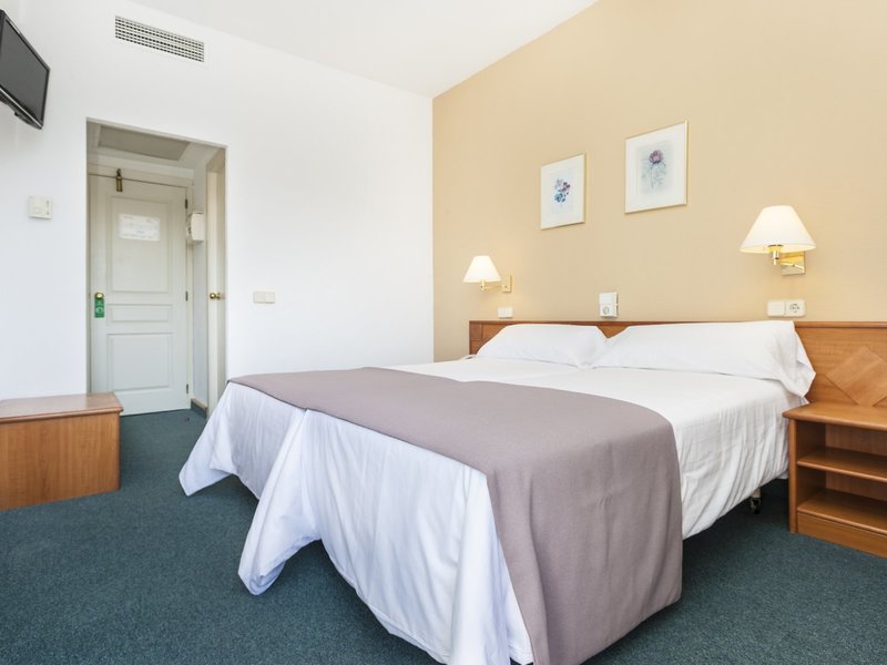 Globales Playa Santa Ponsa 16