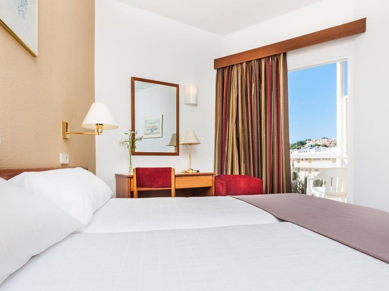 Globales Playa Santa Ponsa 17