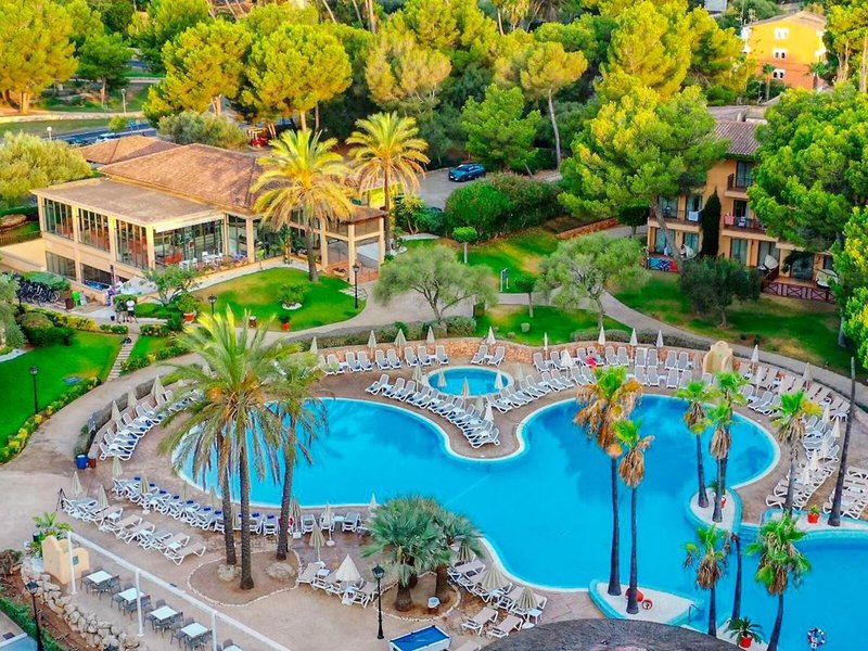 Vell Marí Hotel & Resort 4