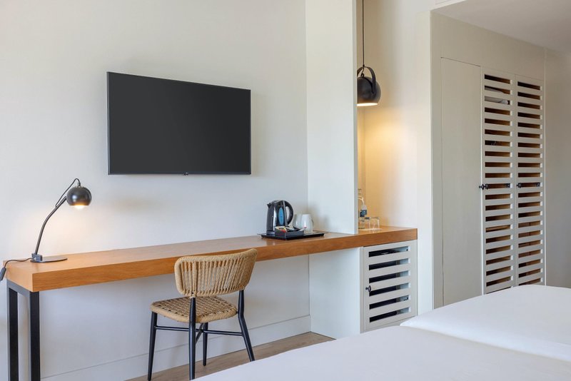 Be Live Experience La Nina 19