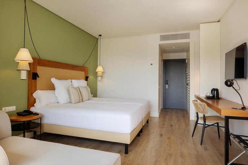 Be Live Experience La Nina 31