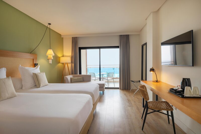 Be Live Experience La Nina 42