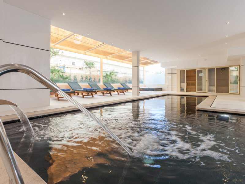 ZAFIRO Rey Don Jaime 4 - Outdoor Pool