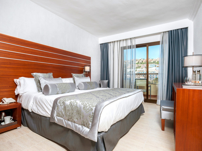 ZAFIRO Rey Don Jaime 23 - Room Example