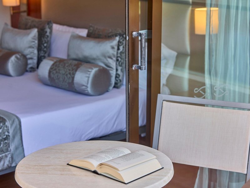 ZAFIRO Rey Don Jaime 25 - Room Example