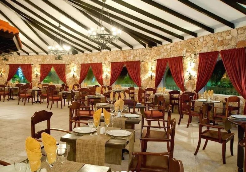 Cofresi Palm Beach & Spa Resort 1