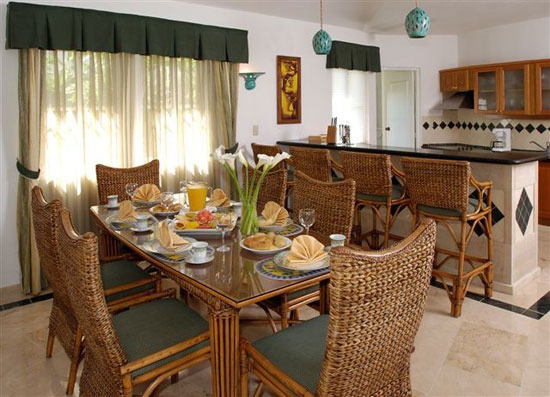 Lifestyle Crown & Residence Suites 4