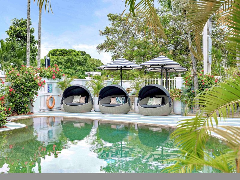 Mercure Cairns 3