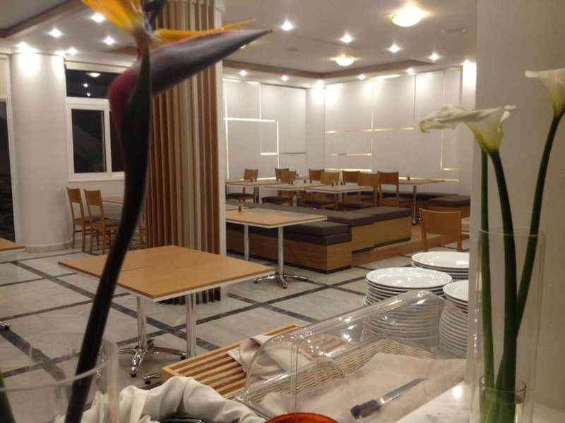 Maleme Mare Beachside Hotel 15