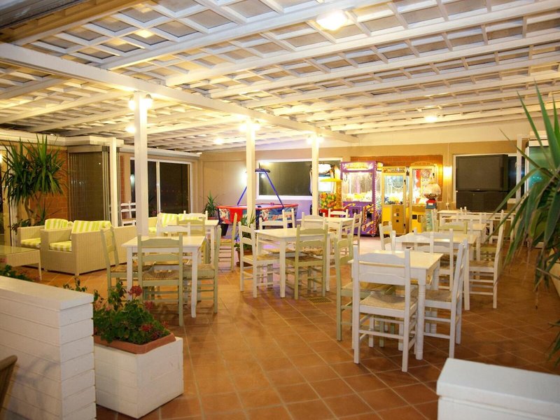 Maleme Mare Beachside Hotel 25