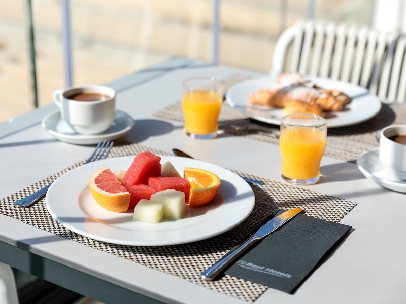 Best Mediterraneo 12