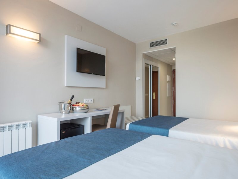 Best Mediterraneo 18