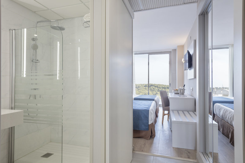 Best Mediterráneo 13