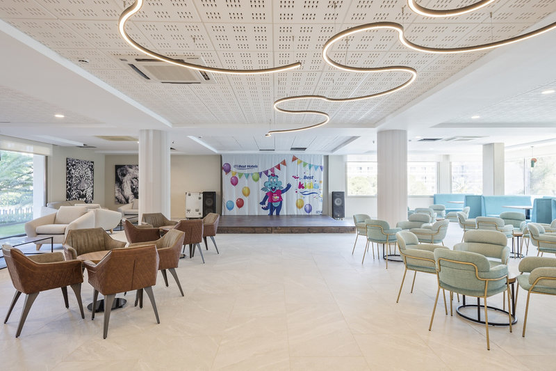 Best Mediterráneo 19