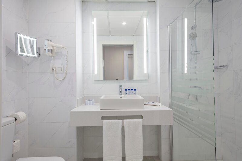 Best Mediterraneo 23