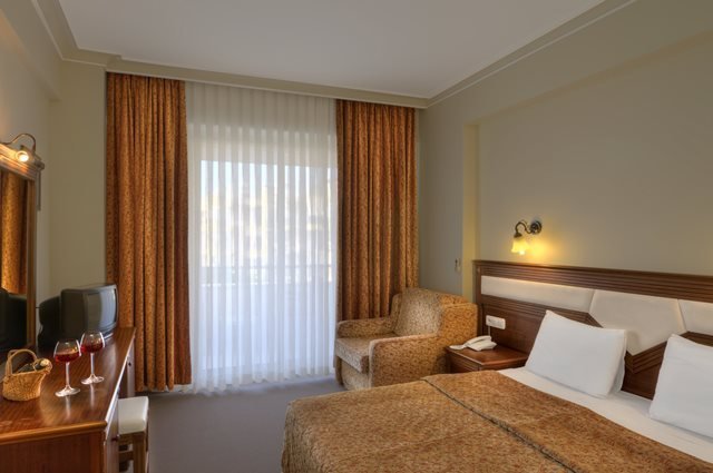 Valeri Beach Hotel 7