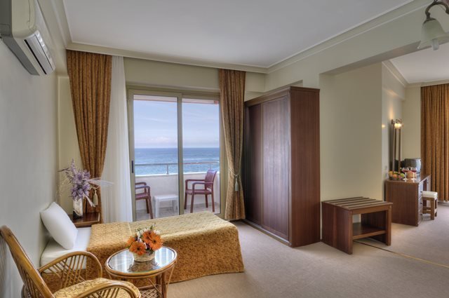 Valeri Beach Hotel 9