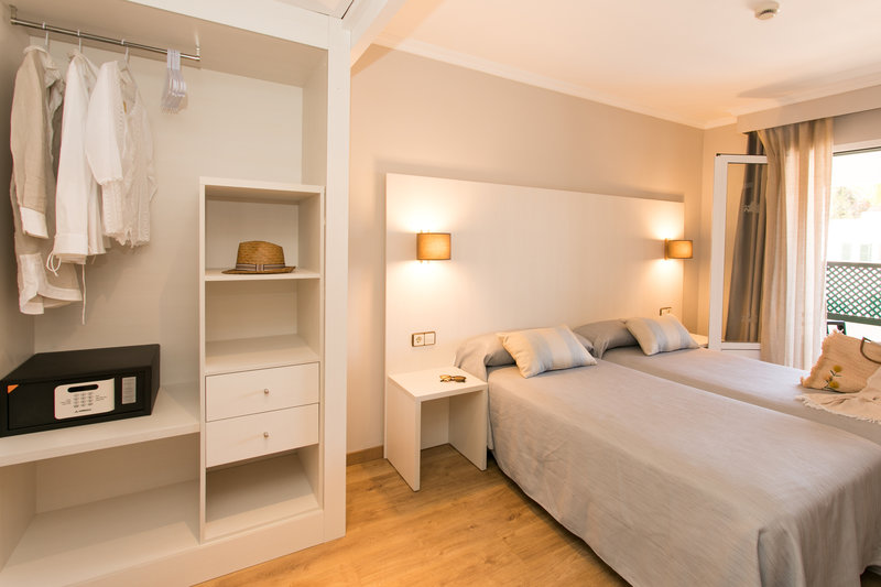 Minura Cala Galdana 14