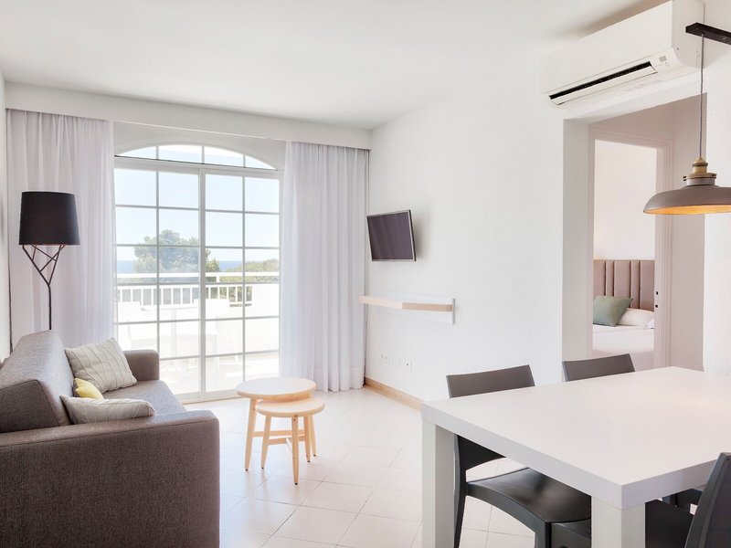 Hotel ILUNION Menorca 16