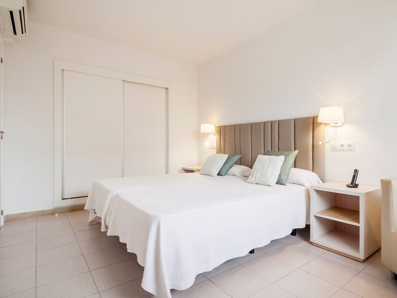 Hotel ILUNION Menorca 21